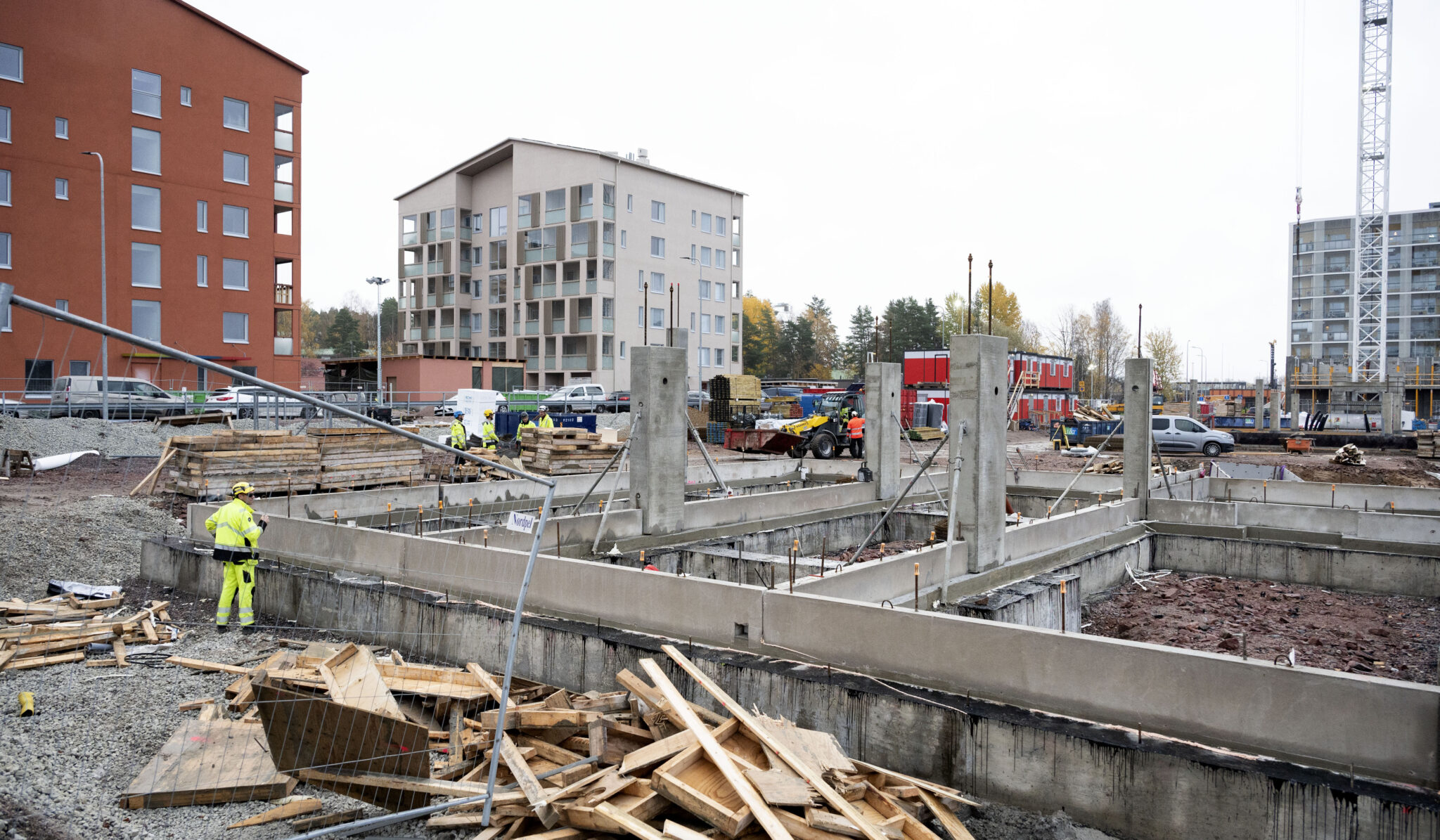 Rungon osuus asuinkerrostalon päästöistä on reilu 50 prosenttia. Kuva kerrostalotyömaalta Espoon Finnoosta.